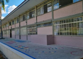 Empresas já podem aderir ao programa “Adote uma Escola” em Poços