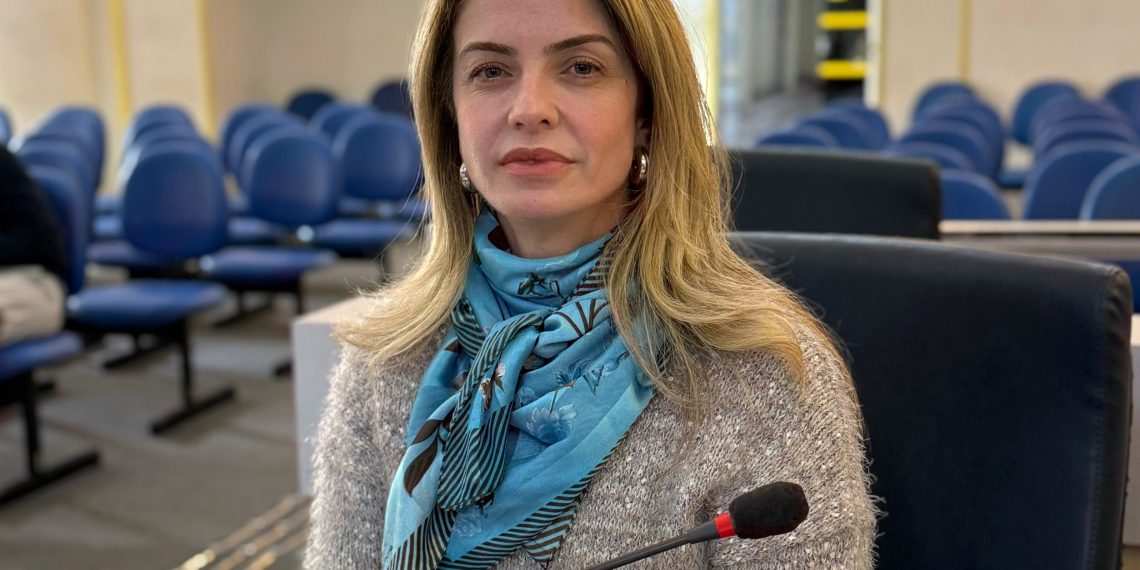 Vereadora de Poços propõe regulamentação de indicações e nomeações para cargos públicos