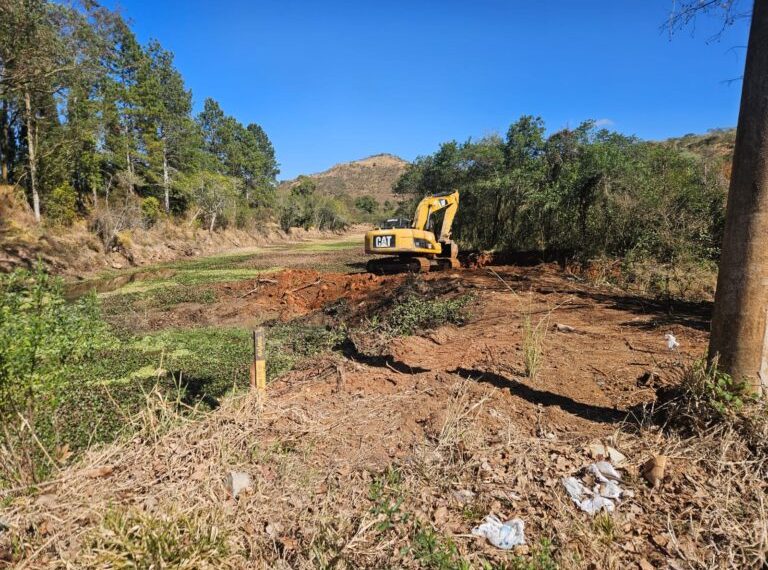 Prefeitura de Poços inicia obras de reconstrução da ponte da Avenida Celanese