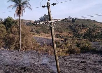 Queimada danifica rede elétrica e afeta fornecimento de energia em Poços de Caldas