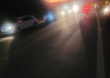 Acidente entre quatro veículos deixa uma vítima na BR-146