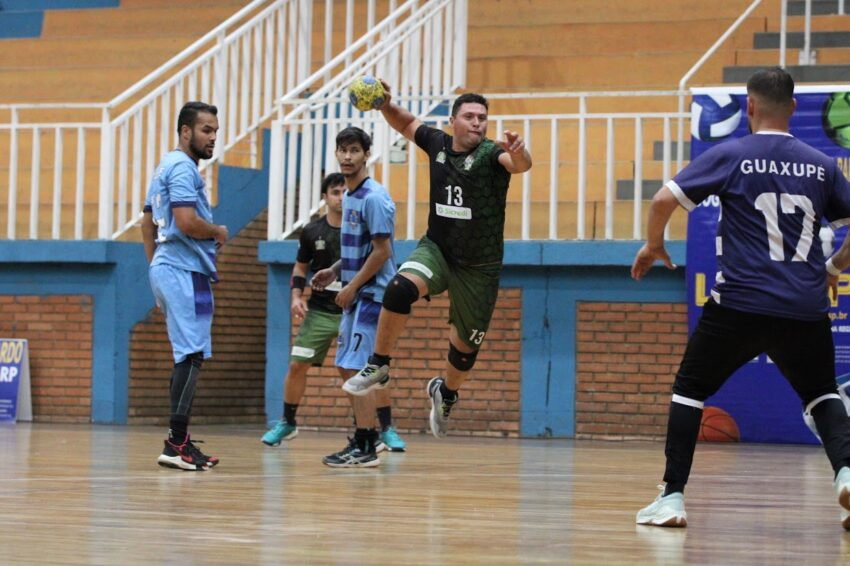 Poços vai sediar curso de formação em arbitragem de handebol; saiba como fazer inscrição