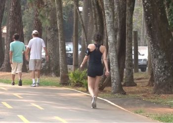 Homem é preso por importunação sexual contra mulheres em parque de Poços