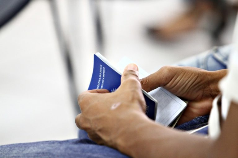 Sine Poços de Caldas oferece 207 vagas de emprego