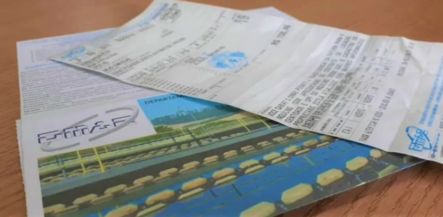 Quase 3 mil famílias em Poços terão desconto de 50% na conta de água; confira