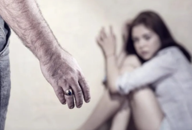 PM evita possível feminicídio em cidade da região; mulher vivia em cárcere privado