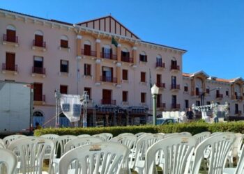 Secult de Poços divulga quando serão feitos os pagamentos referentes ao Festival de Inverno, aos artistas