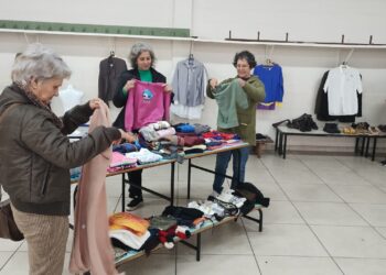 Associação Deus e Caridade promove bazar beneficente para manutenção de projetos sociais