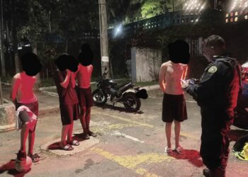 Adolescentes invadem área da piscina do Country Club em Poços e são flagrados pela GCM