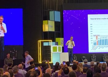 Zema participa da 28ª Convenção Estadual Varejo 360º em Poços de Caldas