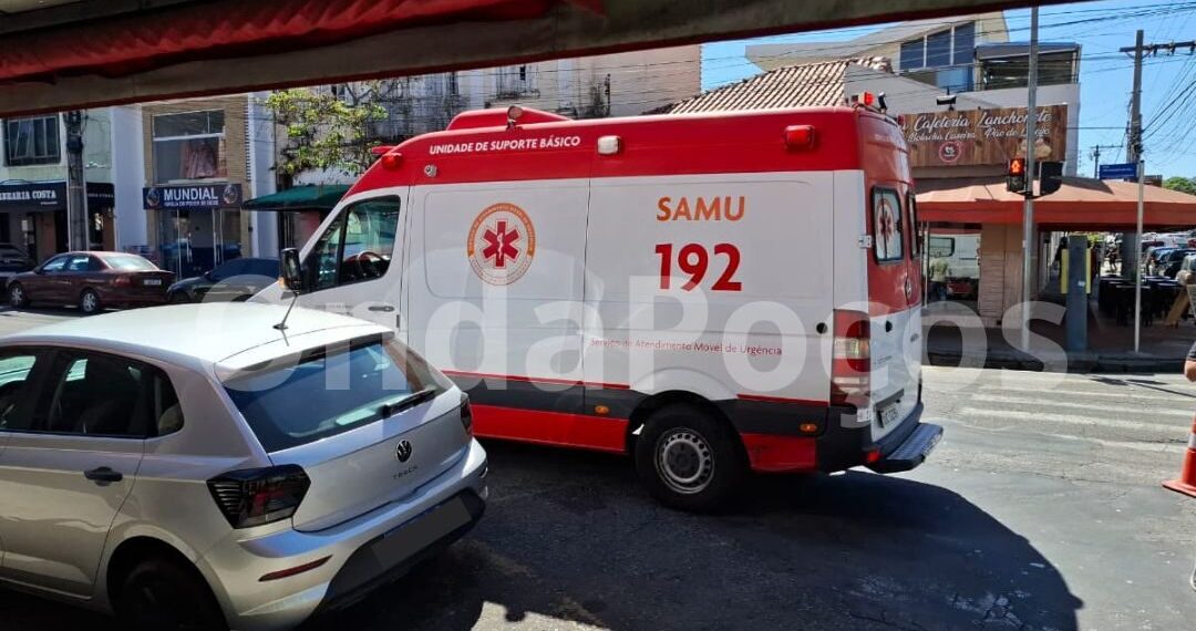 Acidente deixa mulher ferida no centro de Poços de Caldas