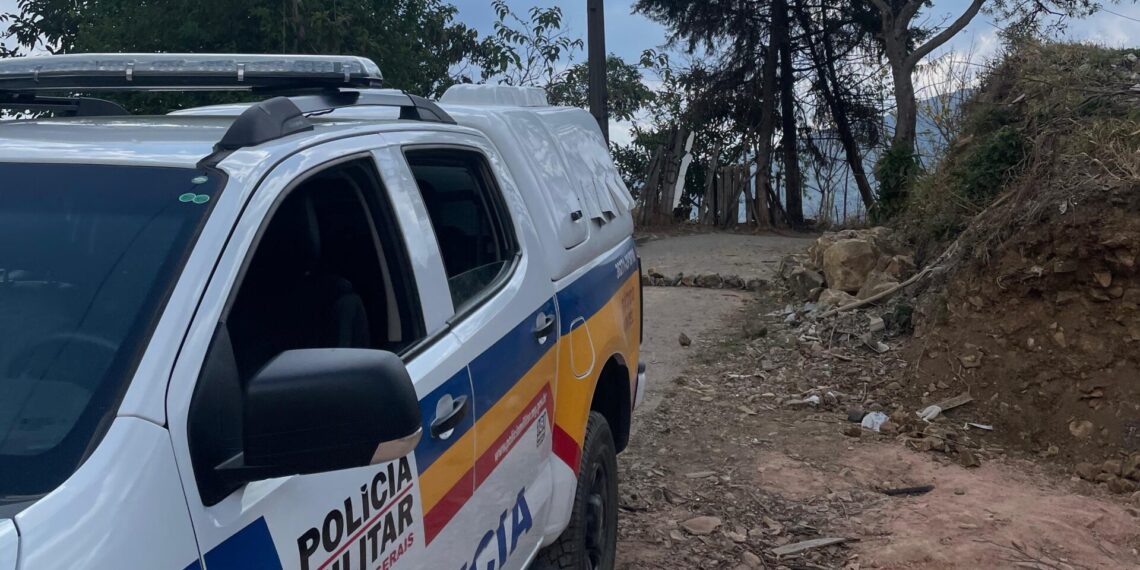 “Barricadas” do tráfico no Santa Rita: nova operação da PM apreende drogas e adolescente em Poços