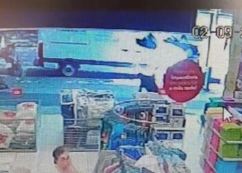 VÍDEO: homem é preso após furtar loja de departamentos em Poços de Caldas