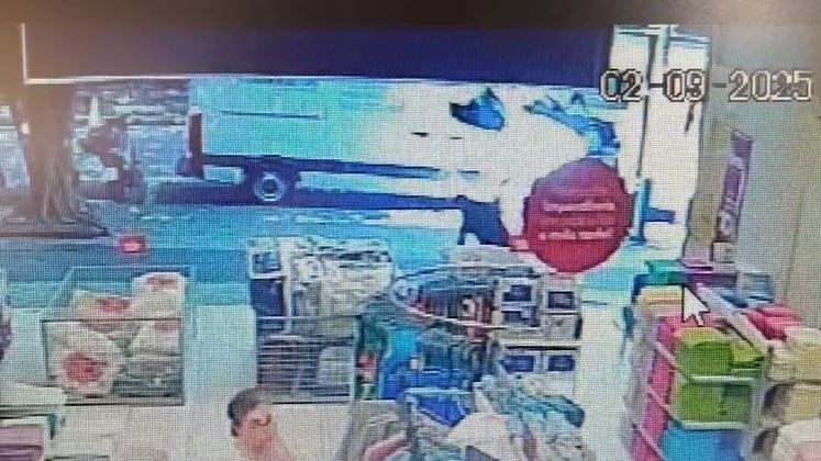 VÍDEO: homem é preso após furtar loja de departamentos em Poços de Caldas