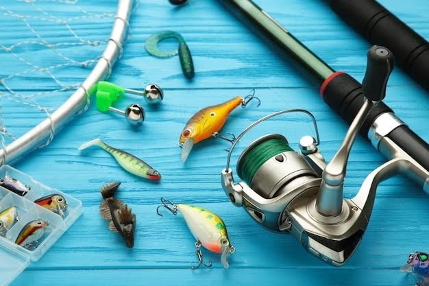 PM apreende equipamentos de pesca proibidos na região