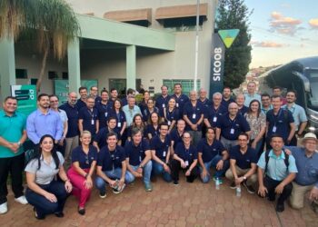 Sicoob Sarom recebe comitiva do Banco Central e entidades nacionais