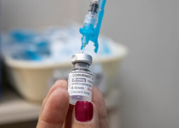 Campanha Nacional de Multivacinação começa em Poços e todo país