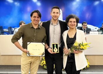 Grupo de Inclusão da Alcoa recebe Medalha Superação