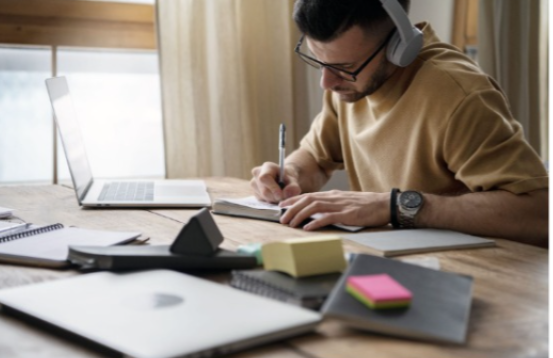3 Estratégias para Adquirir um Diploma Superior em 2025