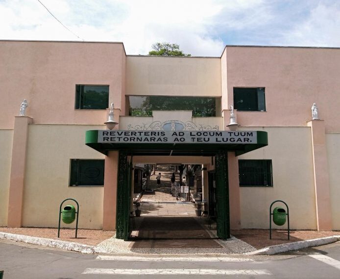 Cemitério Municipal de Poços deve receber mais de 10 mil visitantes no Dia de Finados