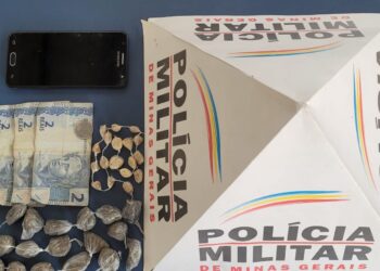 Menor é apreendido por tráfico de drogas na Avenida João Pinheiro, em Poços