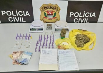 Homem é preso por tráfico após esconder drogas ao pé de árvore na região