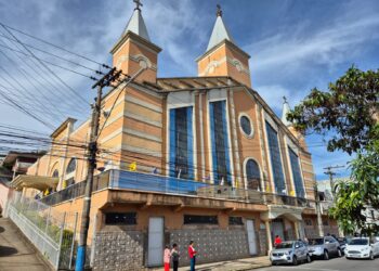 Paróquia Nossa Senhora Aparecida, em Poços, realiza campanha para troca do telhado