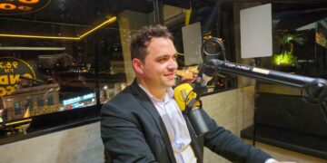 Programa Poços em Foco recebe diretor-geral do IFSULDEMINAS de Poços de Caldas