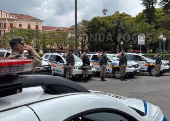 VÍDEO: PM de Poços de Caldas participa de homenagem a policiais mortos no RJ