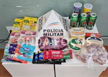 Filé mignon, cerveja e outros itens: homem é preso após furto em supermercado de Poços