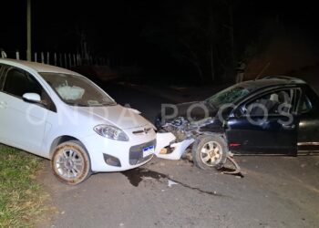 Três pessoas ficam feridas em acidente de trânsito em Bandeira do Sul