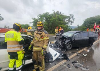 Idosa morre e quatro pessoas ficam feridas em acidente na BR-459