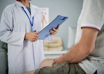 Mais de 20 mil pacientes faltaram a exames e consultas em Poços em 2025