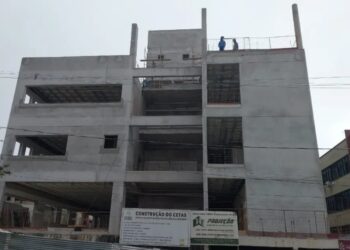 URGENTE: Operário de obra do Hospital do Câncer de Poços tem braço decepado após acidente com betoneira