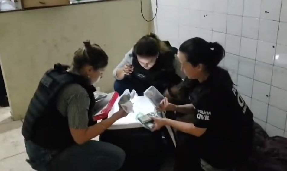 VÍDEO: Polícia Civil desmantela “casa forte” usada para preparo de drogas no bairro Santa Rosália, em Poços
