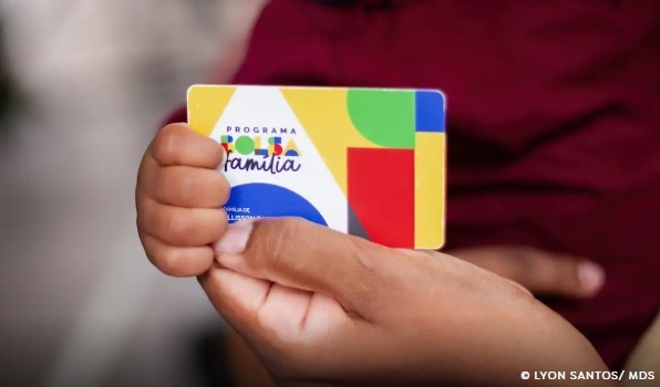 Caixa começa a pagar Bolsa Família de outubro