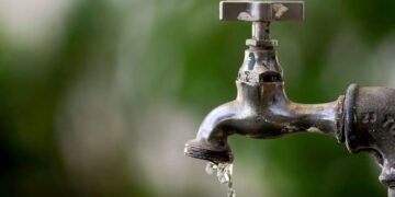 ALERTA: Rompimento de adutora poderá causar falta de água em bairros de Poços, confira quais