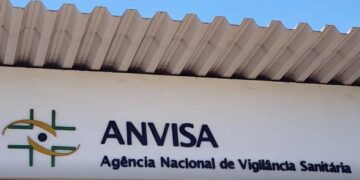 Anvisa suspende venda de cosméticos capilares e produtos com ozônio; veja a lista