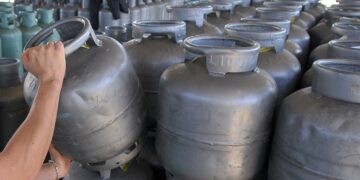Governo define preço do botijão no ‘Gás do Povo’; veja o valor por estado