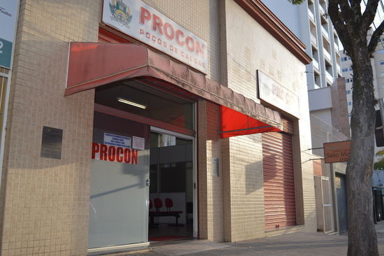 Procon se reúne com bancos e lotéricas para definir diretrizes de segurança em Poços