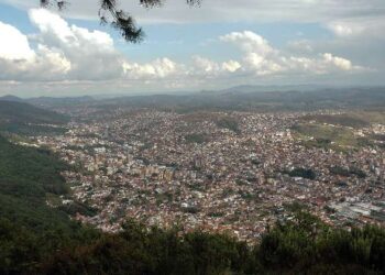 Mineração no planalto vulcânico de Poços de Caldas motiva debate na ALMG