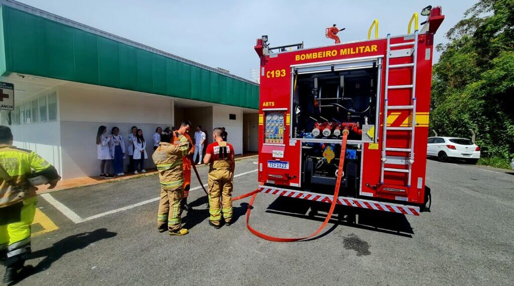 Operação “Rota de Emergência” testa protocolos de segurança na UPA de Poços