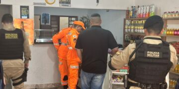 Operação apreende bebidas e notifica bares irregulares em Andradas