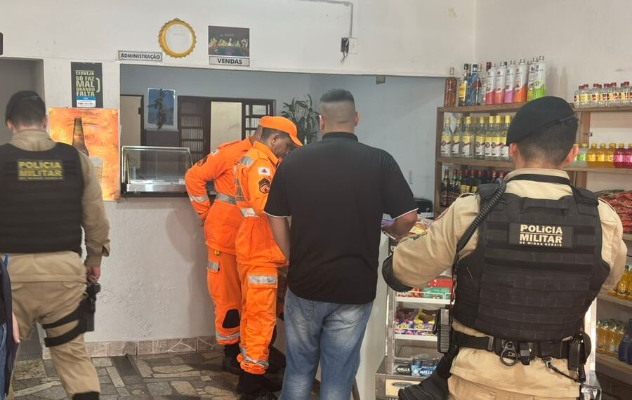 Operação apreende bebidas e notifica bares irregulares em Andradas