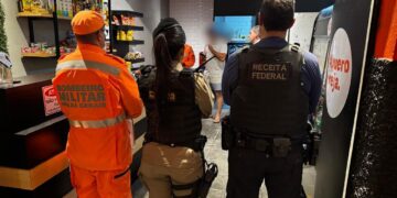 Operação conjunta para combater bebidas alcóolicas adulteradas fiscaliza seis estabelecimentos em Poços