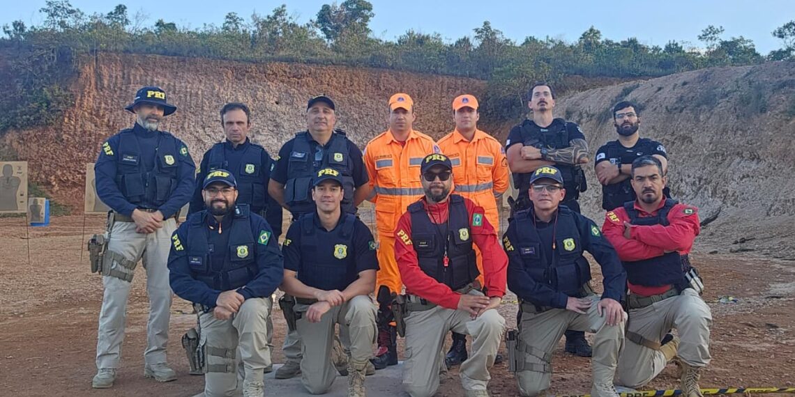 Polícia Civil de Poços participa de curso de armamento e tiro com a Polícia Rodoviária Federal