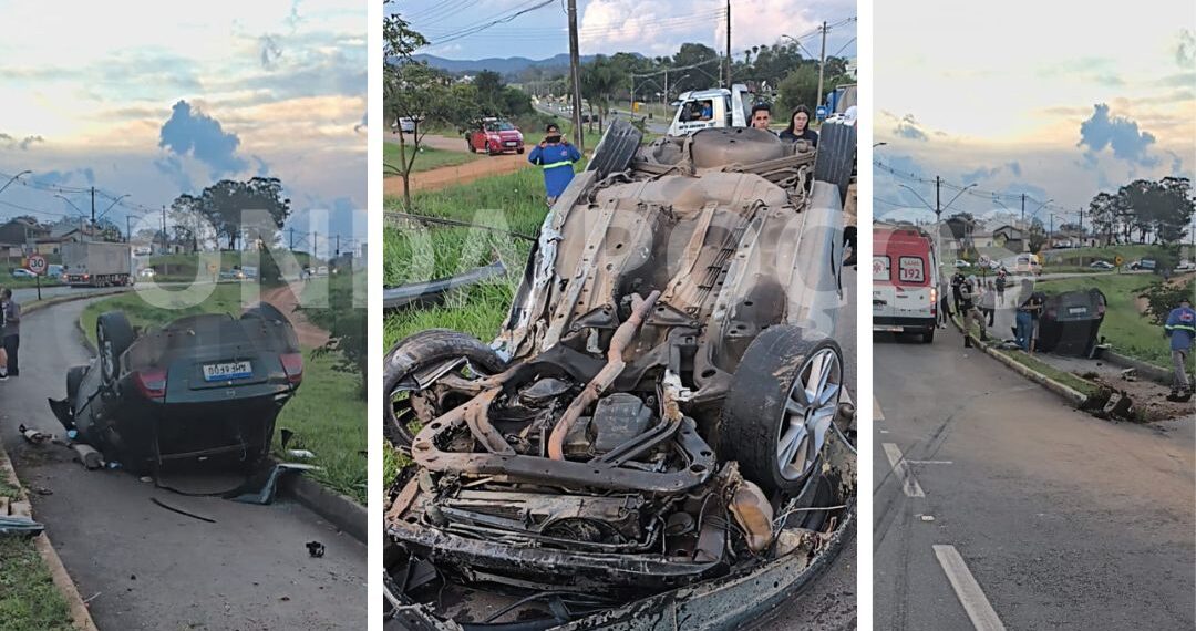 Carro capota após pneu estourar em avenida na Zona Sul de Poços de Caldas