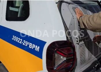 PM prende cinco suspeitos, apreende drogas e veículos na Zona Sul de Poços de Caldas