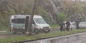 Terceiro acidente é registrado no mesmo trecho de avenida em Poços de Caldas