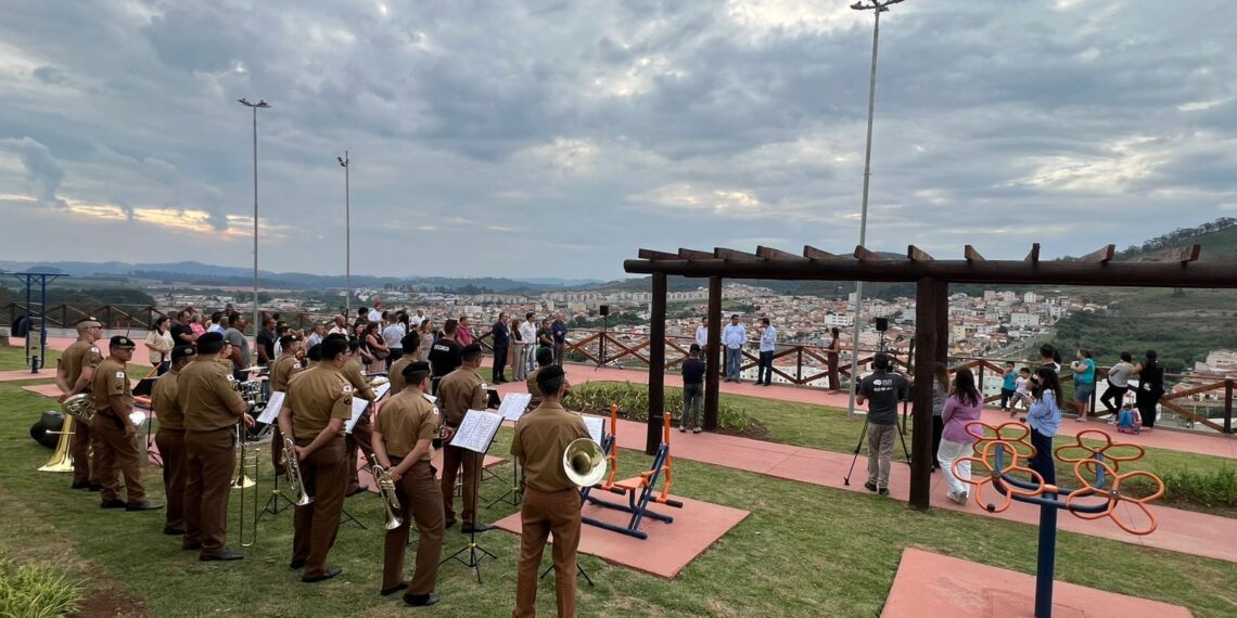 Poços de Caldas inaugura mirante da zona sul